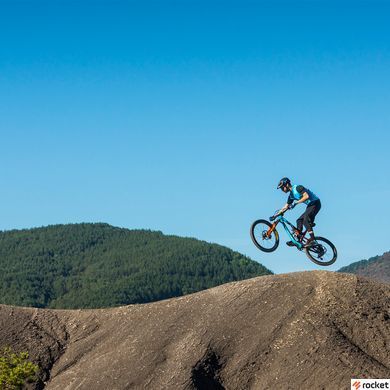Шлем Urge взрослый TrailHead чёрный L/XL, 58-62см